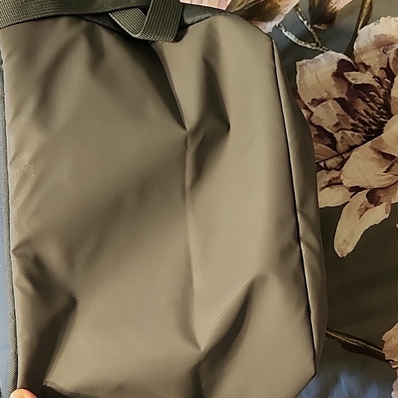 Adidas 'Defender' Backpack - Picture 8 of 10